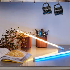 Hay Neon Tube Slim TL-lamp 120 Cm 7 Hay Neon Tube Slim TL-lamp 120 Cm -Beste Meubel Winkel Neon tube slim miljo2 837eeb4bbf